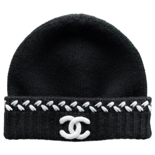 Chanel Black/White Chanel CC Logo Laciness Beanie